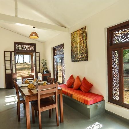 Ocean Cottage Kalametiya Bagian luar foto