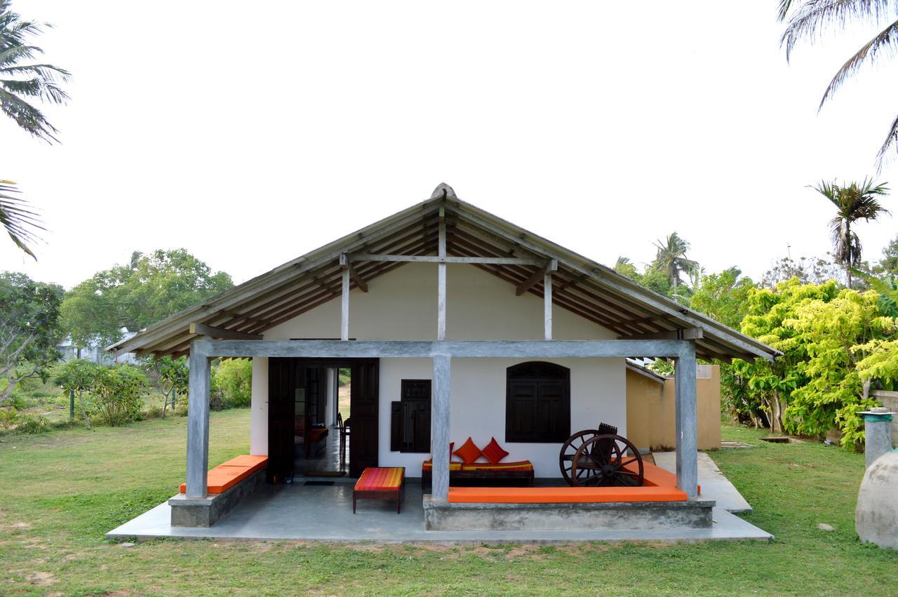 Ocean Cottage Kalametiya Bagian luar foto